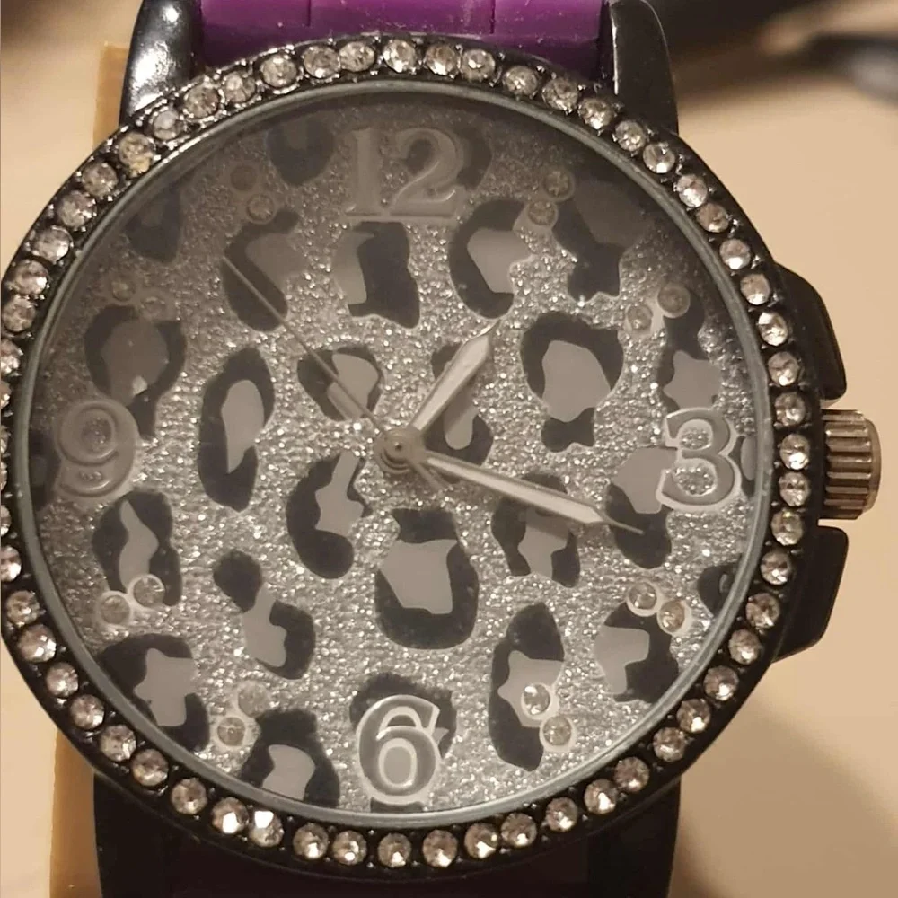 🦋10/$20🦋 Goldtone/Black Leather Women's Watch